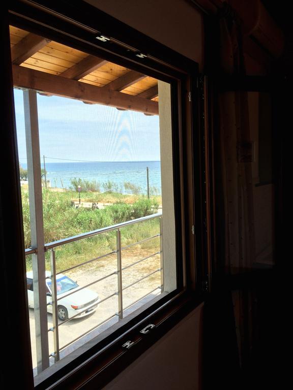 Seaview Apartment Агиос Георгиос Стая снимка