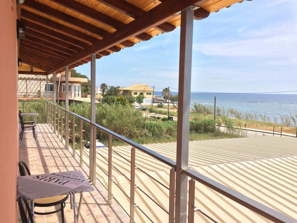 Seaview Apartment Агиос Георгиос Стая снимка